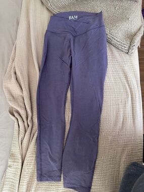 BAM purple leggings